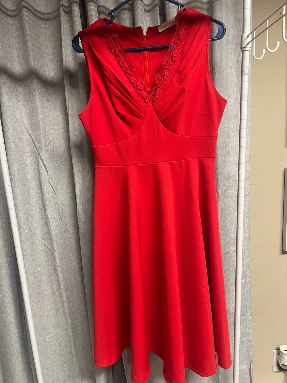 Red Sleeveless V-Neck A-Line Dress